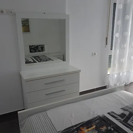 Radhima Apartment Vlore