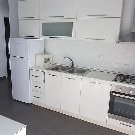 Radhima Apartment *